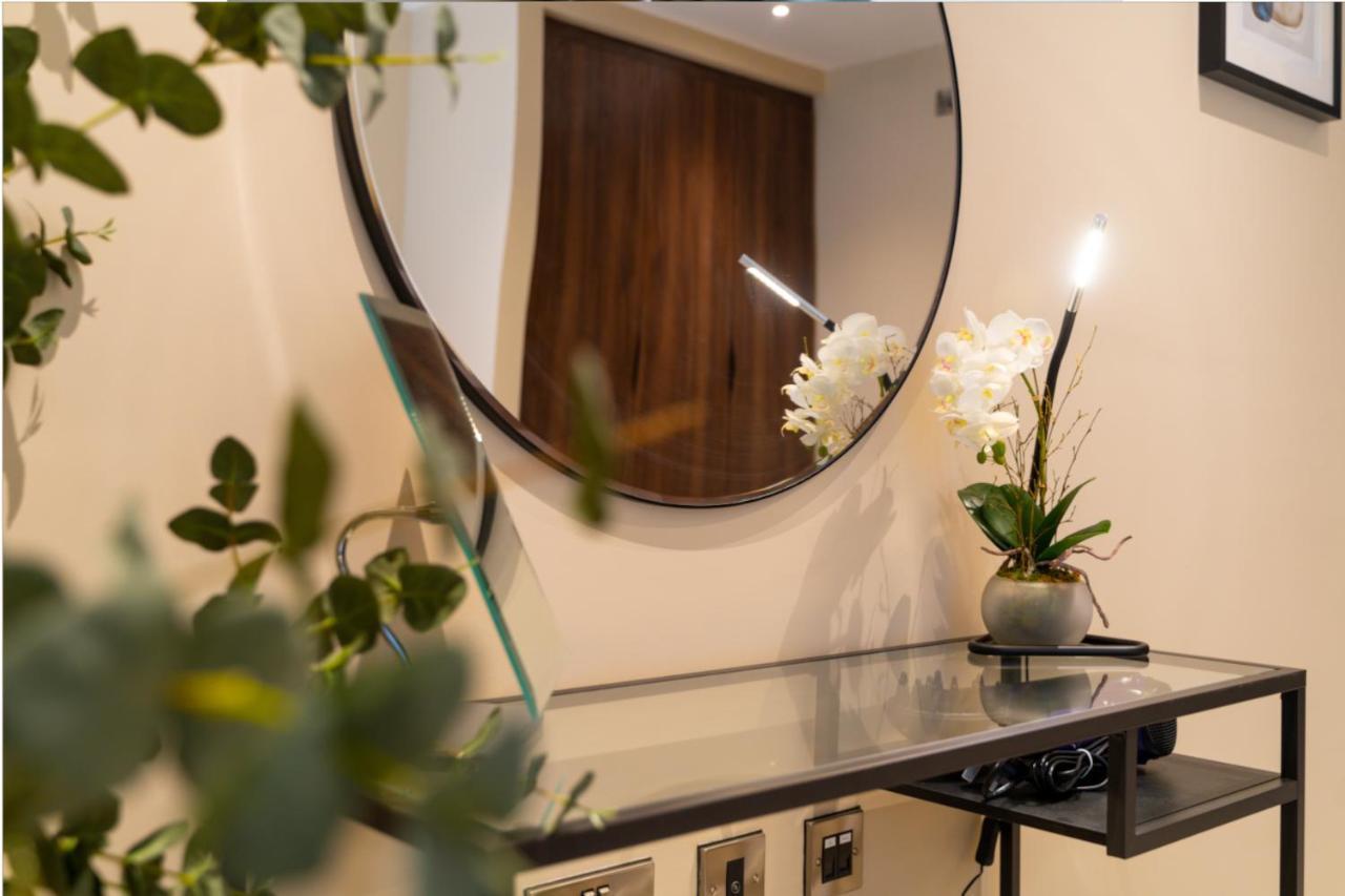 Entire 2 Bed - Free Parking - No. 35 - The Cosy Collection Ltd Apartman York Kültér fotó